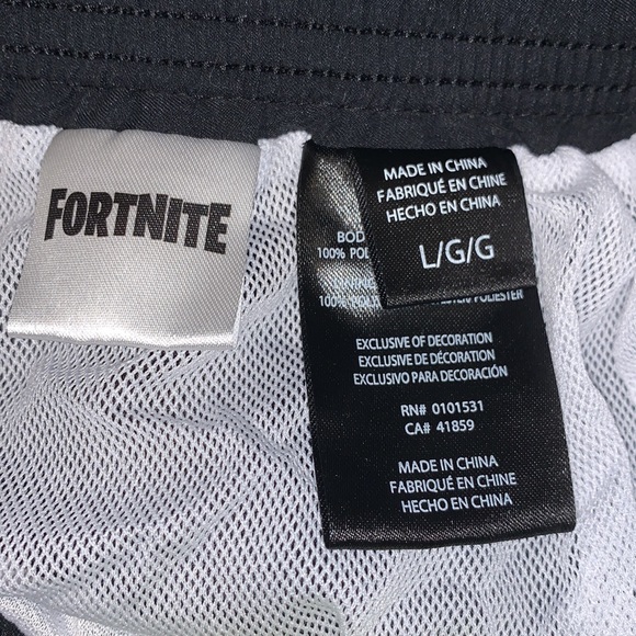 ***SOLD***Youth Swim Trunks - Picture 4 of 4